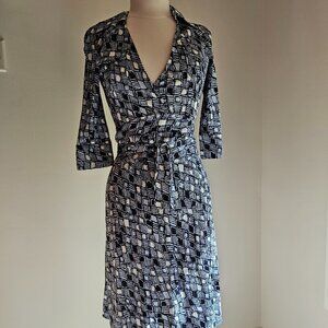 Diane Von Furstenberg Silk Wrap Dress, Size 10, EUC